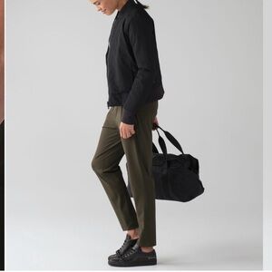Lululemon On the Fly Pants Dark Olive